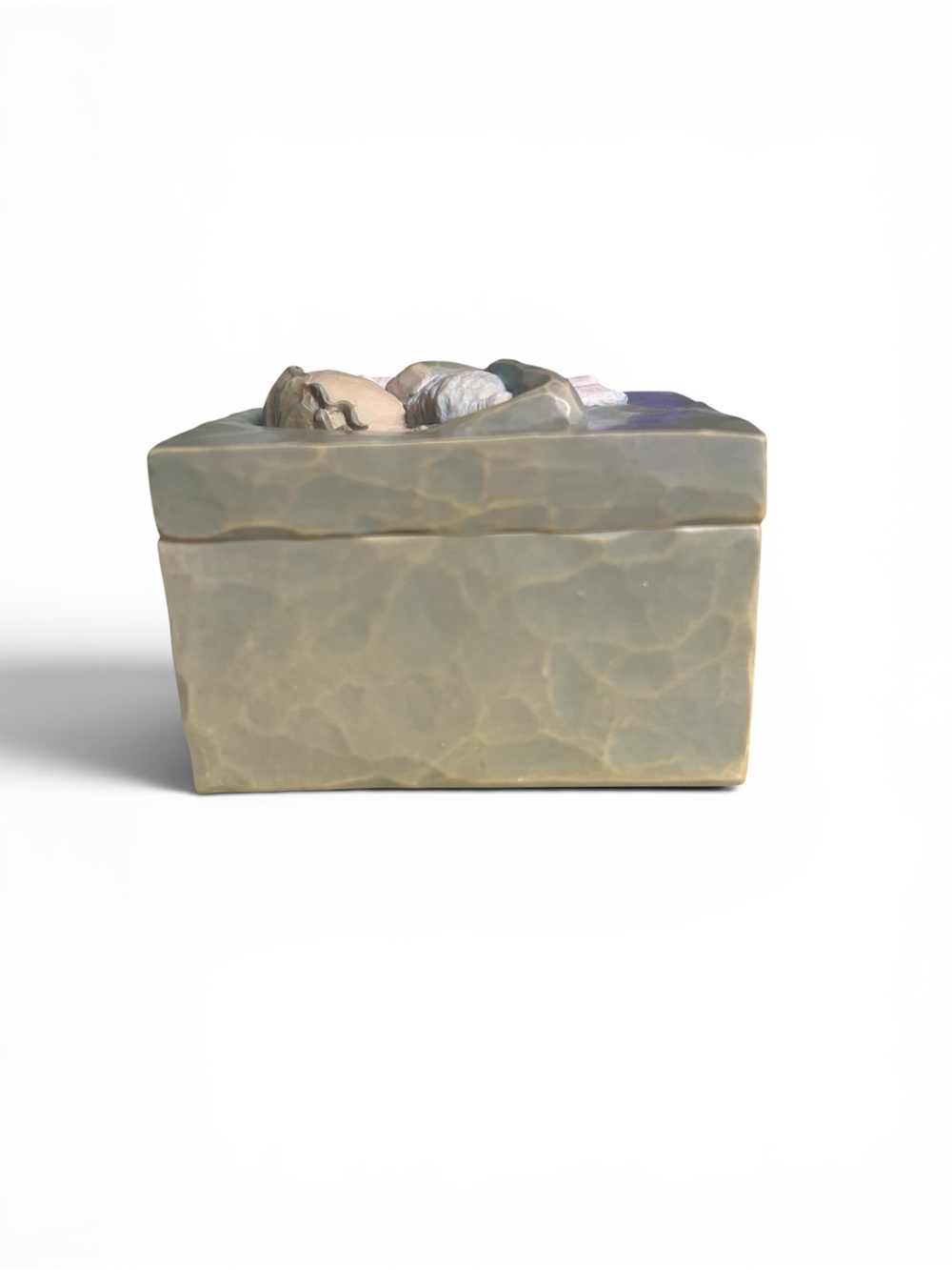Willow Tree Peace on Earth Line “An Embrace of Peace” Trinket Lidded Box Lamb - Picture 5 of 11
